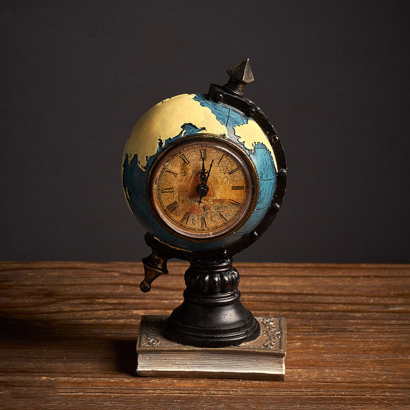 Retro Globe Clock | Luvikno