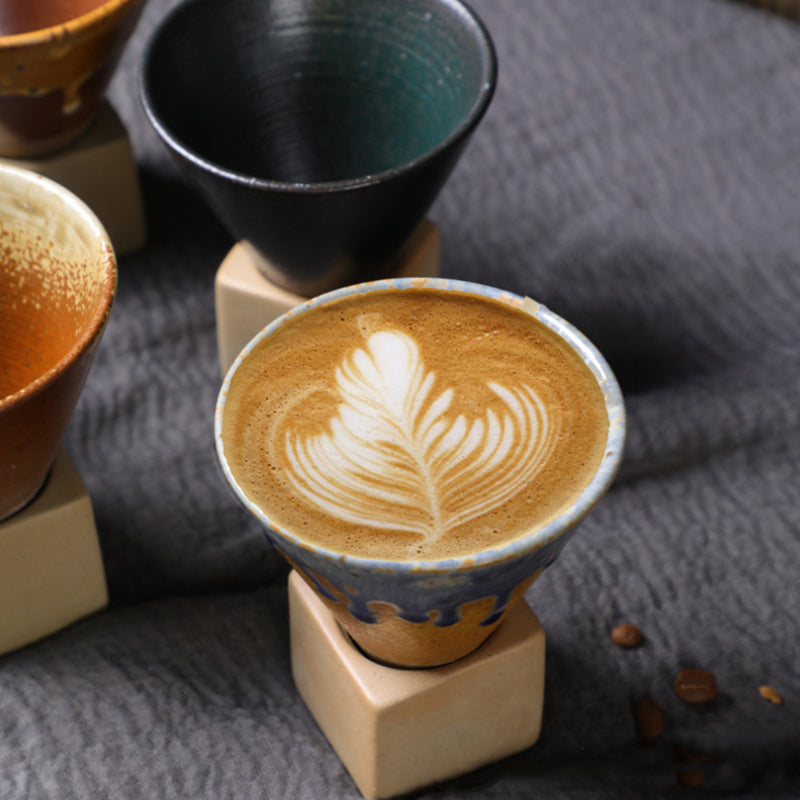 Grovt keramikk kaffekopp med base konisk couture kopp & base sett | Luvikno