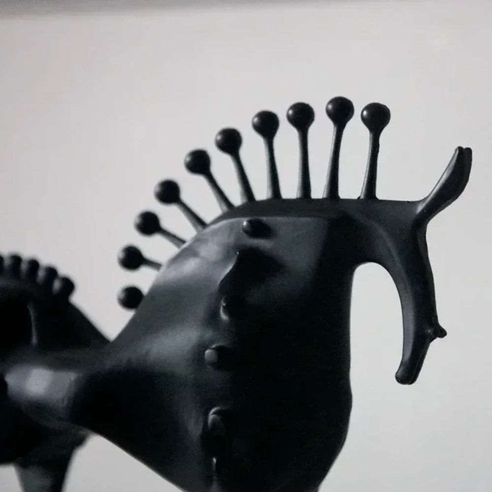 Abstrakt Metall Hest Skulptur | Luvikno
