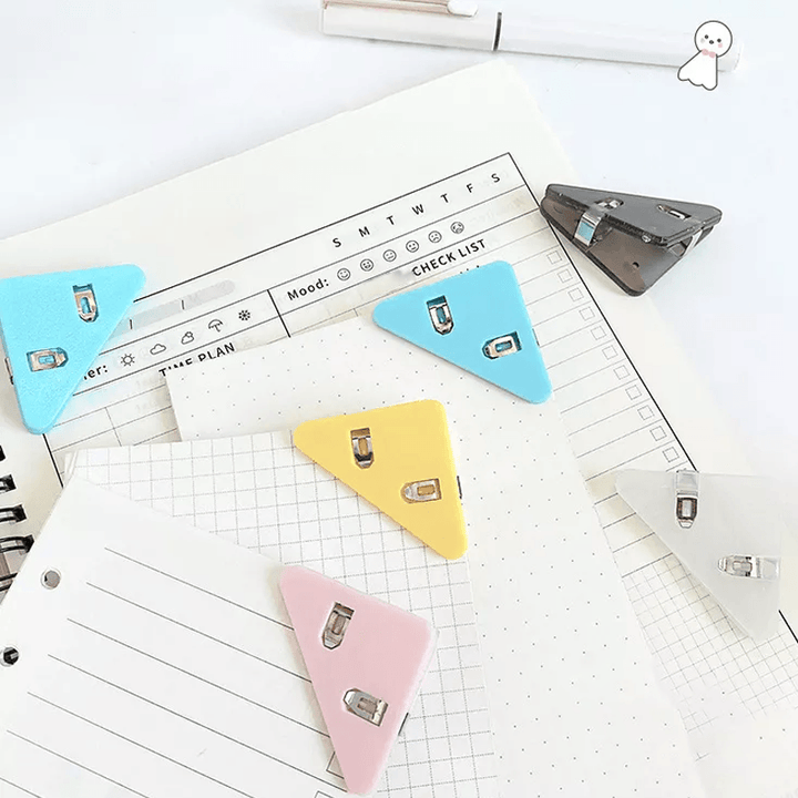 Triangle Corner Data Clip | Luvikno