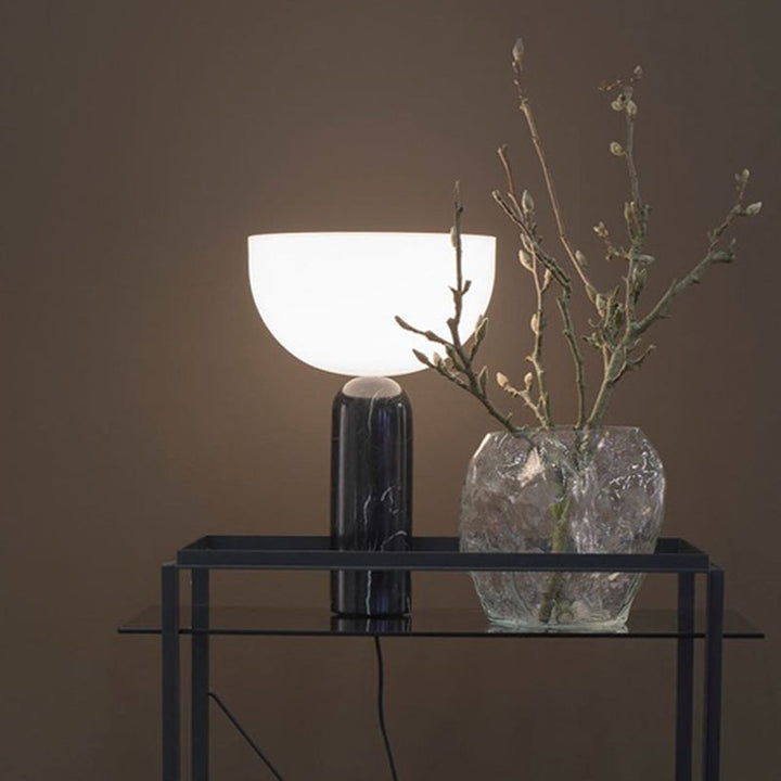 Luvikno | MarbleLuxe Lamp - Luksuriøs Marmor Bordlampe med Gyldne Akenter