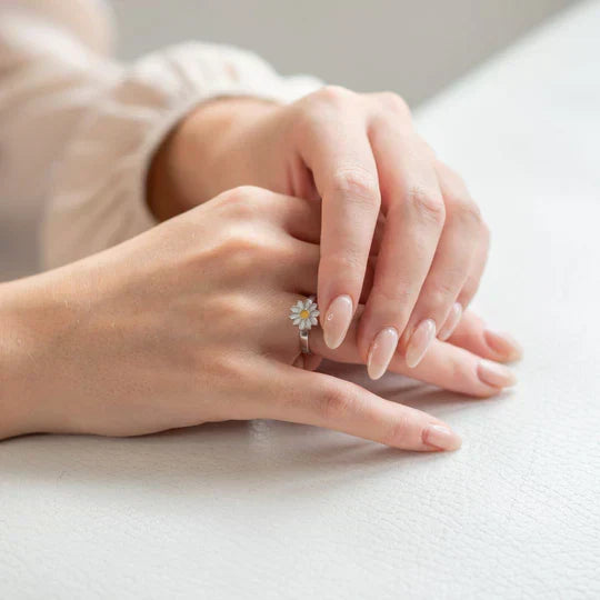 Luvikno | CalmRing Nua - Stylish Ring for Stress and Anxiety