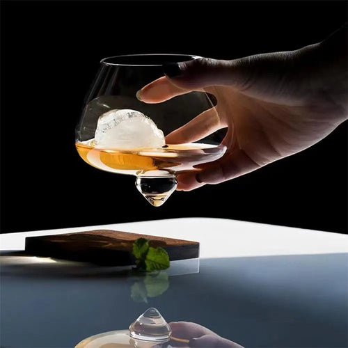 Belly Whiskey og Ølglass - Roterende Tumbler for Cocktails, Vin og andre Drinker Luvikno