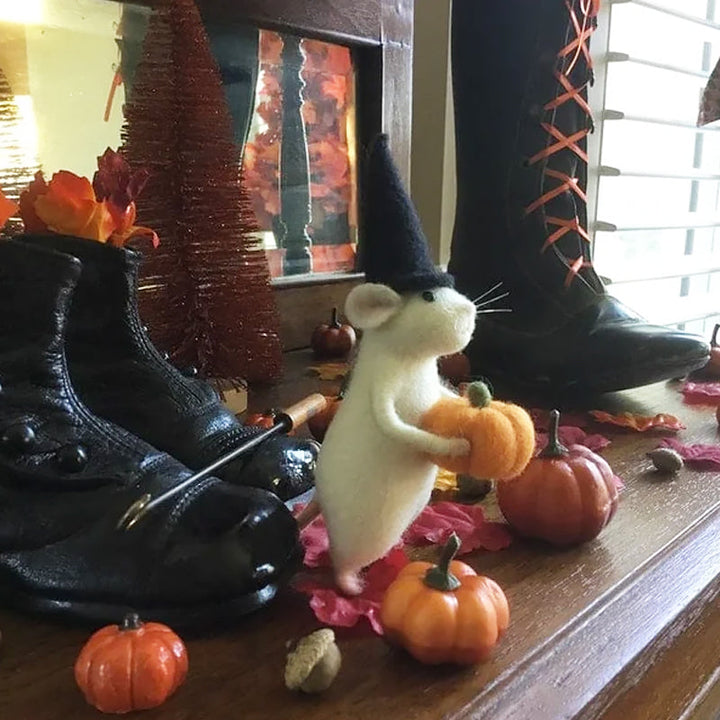 Luvikno | Filthmus Halloween Ornament