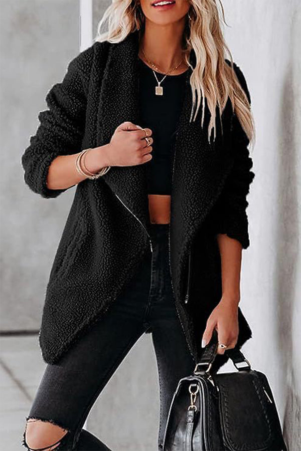 Luvik | rento lampaan-nahkatakki vetoketjullisilla taskuilla ja laatikkovillatakki