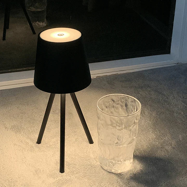 Luvikno | Nordisk stålampen - Stilig trådløs LED nattlys