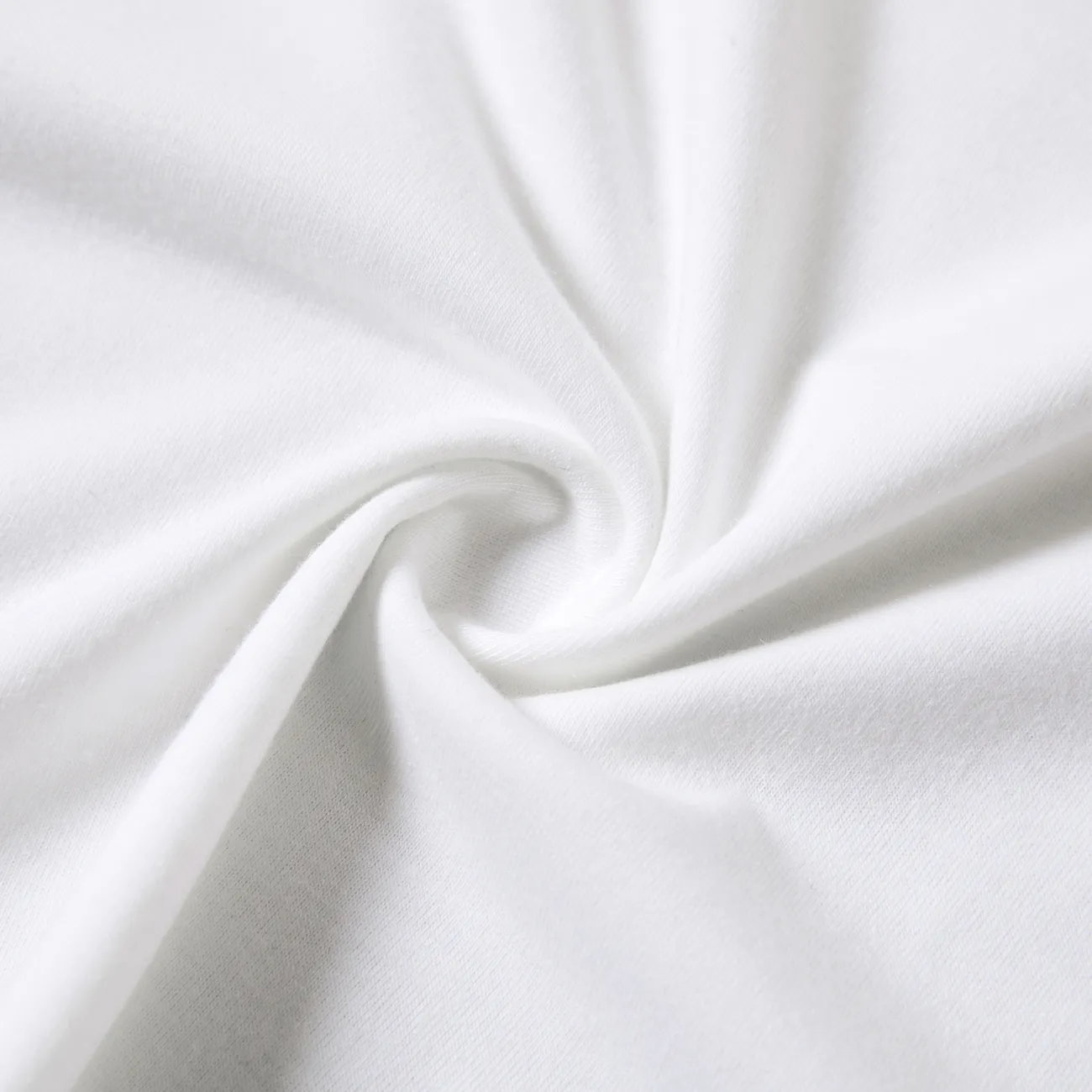 Luvik | Joulukuu 2025 "Usko" Kirjaimet Valkoinen Pitkähiha T-paita Punaiset & Vihreät Ruudulliset Housut Perhesovitetut Yöpuvut