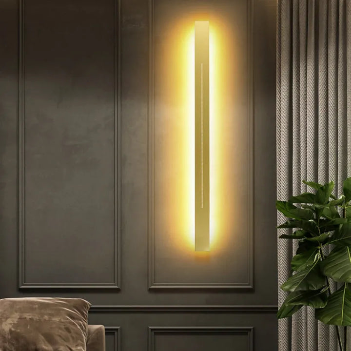 Luvikno | LED Vegglampe | Modern Vertikal Sort Innendørs Sconce