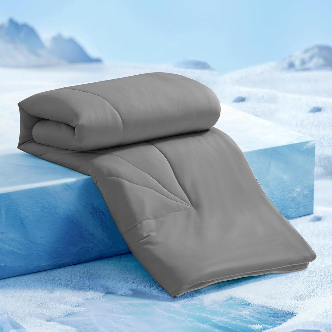 Ultra Soft Cloudy 3D Cooling Comforter  Extreme Q Max 0.5-Grå | Luvikno