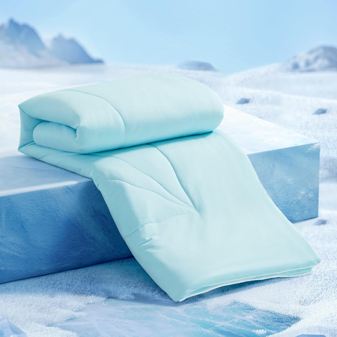Ultra Soft Cloudy 3D Cooling Comforter Extreme Q Max 0.5-Lake Blue | Luvikno
