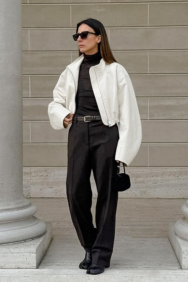 Luvik | Minimalistisk Hvit Trenchcoat