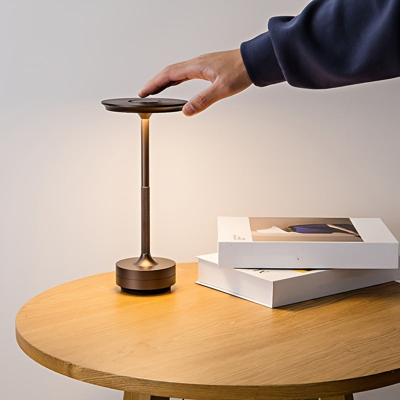 LumiTaf – Moderne LED Bordlampe med USB Luvikno