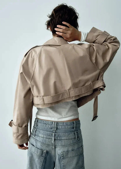 Luvik | Lyhennetty tuulitakki naisille