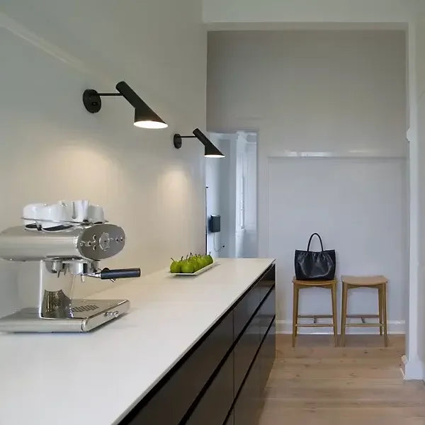Luvikno | LumiMinimal Bord - Elegant LED Bordlampe for Moderne Interiør