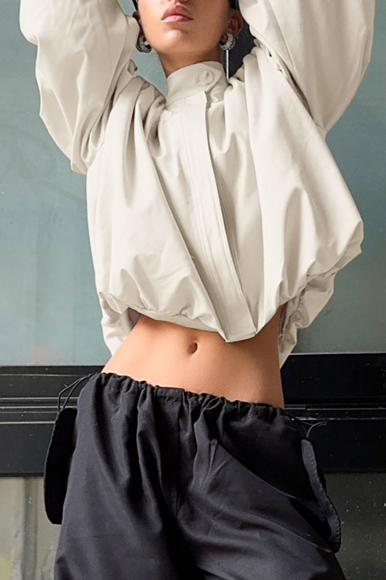 Luvik | Korkea kaulus puffihihainen takki