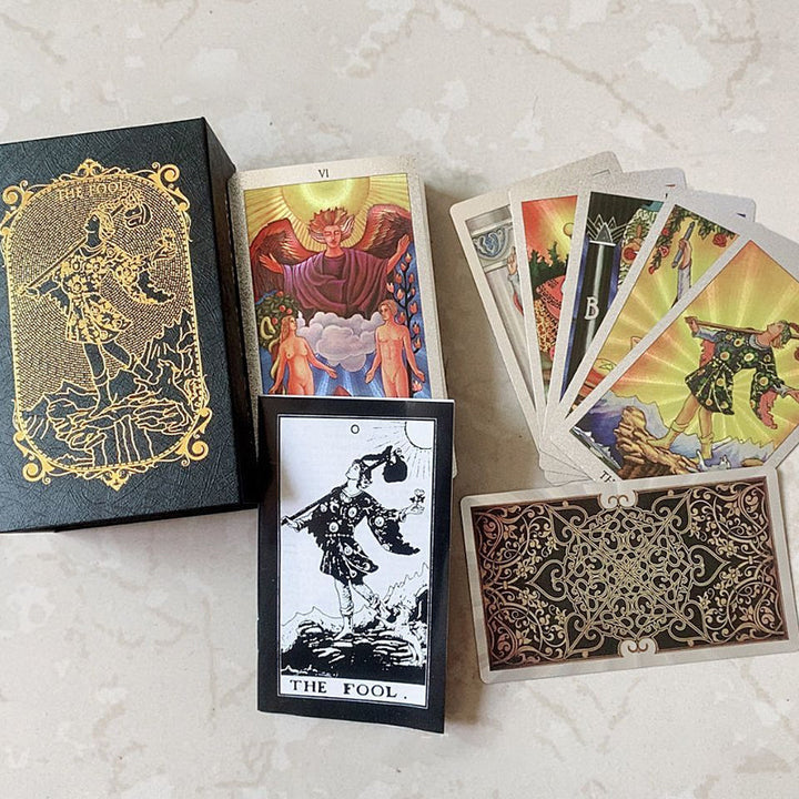 Luvikno | Utforsk den mystiske verden av tarot Gullfarget tarot