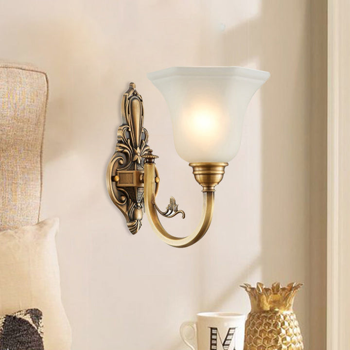 Bøyd arm korridor vegglampe tradisjonell metall 1/2-hode messing/svart og gull vegglys med bredet frostet glasskjerm | Luvikno