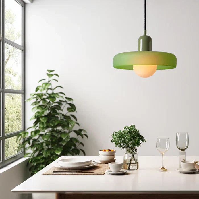 Bauhaus Fargerik Glass Pendelampe - Moderne Designlampe for Stue og Spisestue | Luvikno