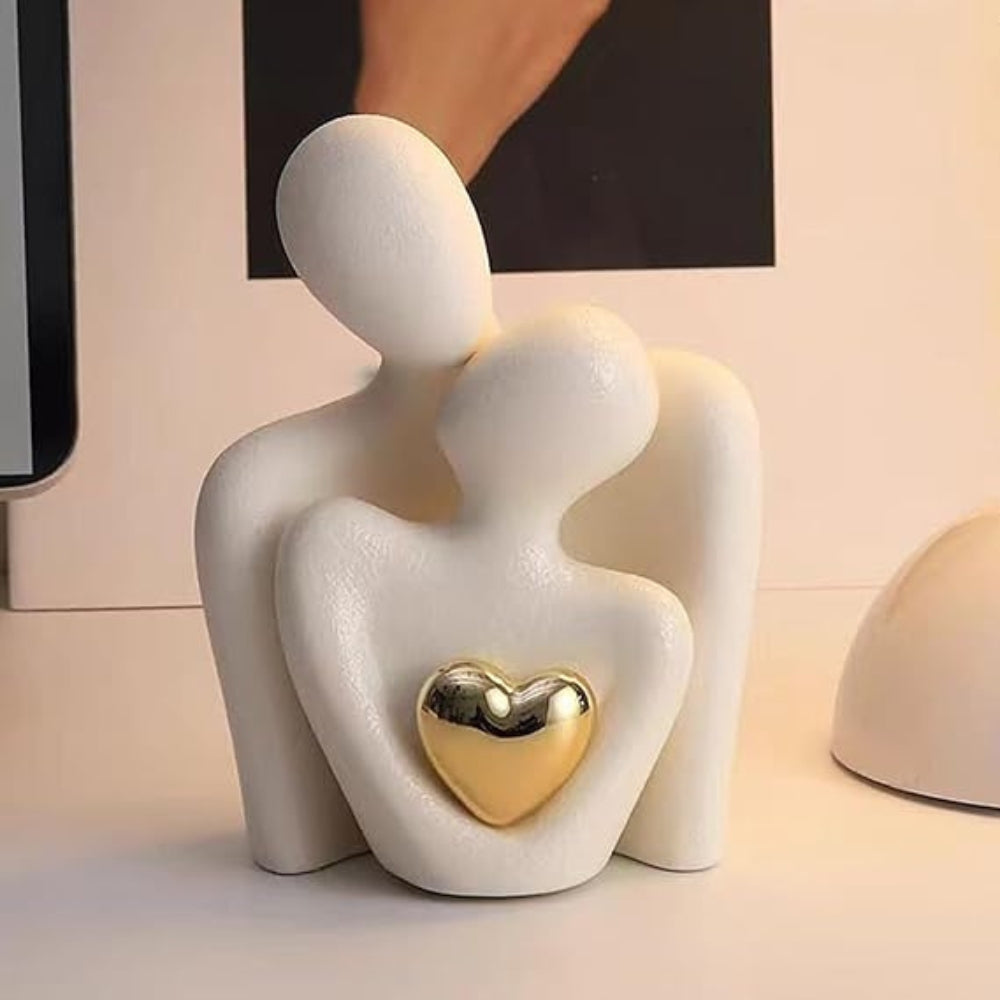 Omfavn Par Hjerte Skulptur | Luvikno