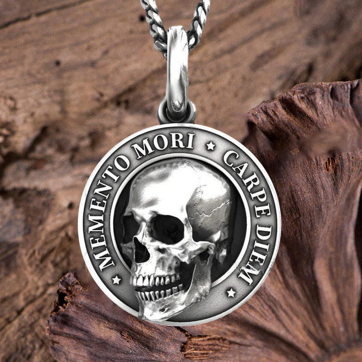 Luvikno | Hodeskalleanheng Made of Titanium Steel
