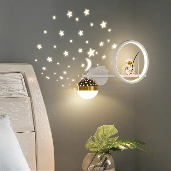 Vegglampe for barnerom - GlowNest | Luvikno