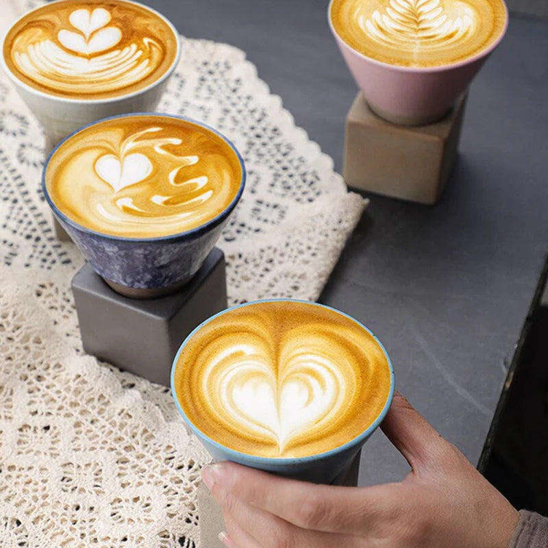Grovt keramikk kaffekopp med base konisk couture kopp & base sett | Luvikno