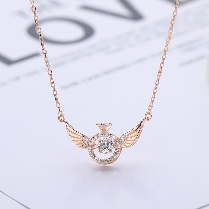 Luvikno | Engelving Rhinestone Halskjede