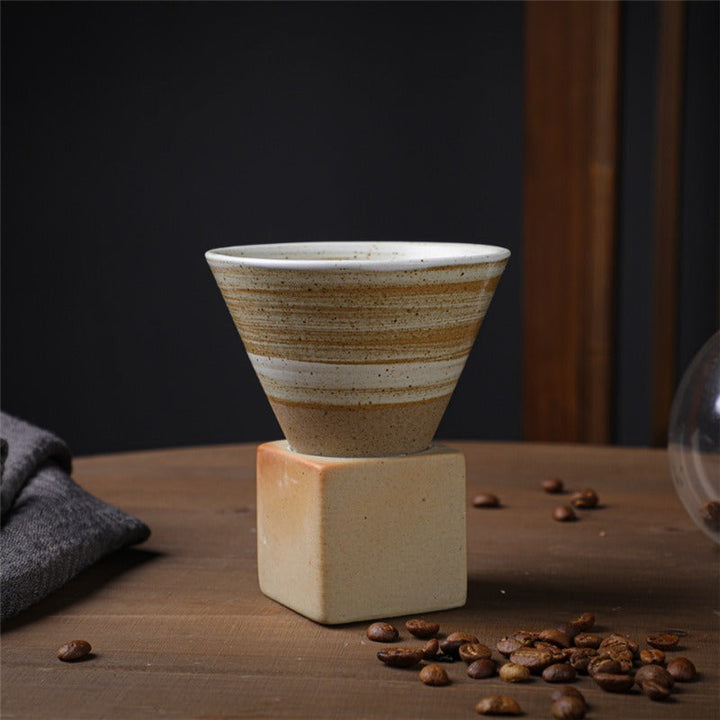 Grovt keramikk kaffekopp med base konisk couture kopp & base sett | Luvikno