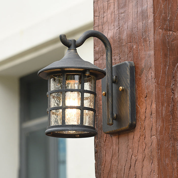 Seedet Glass Lantern Vegglampe Landsby Enkelt Lys Utendørs Vegglampe i Bronse/Svart | Luvikno