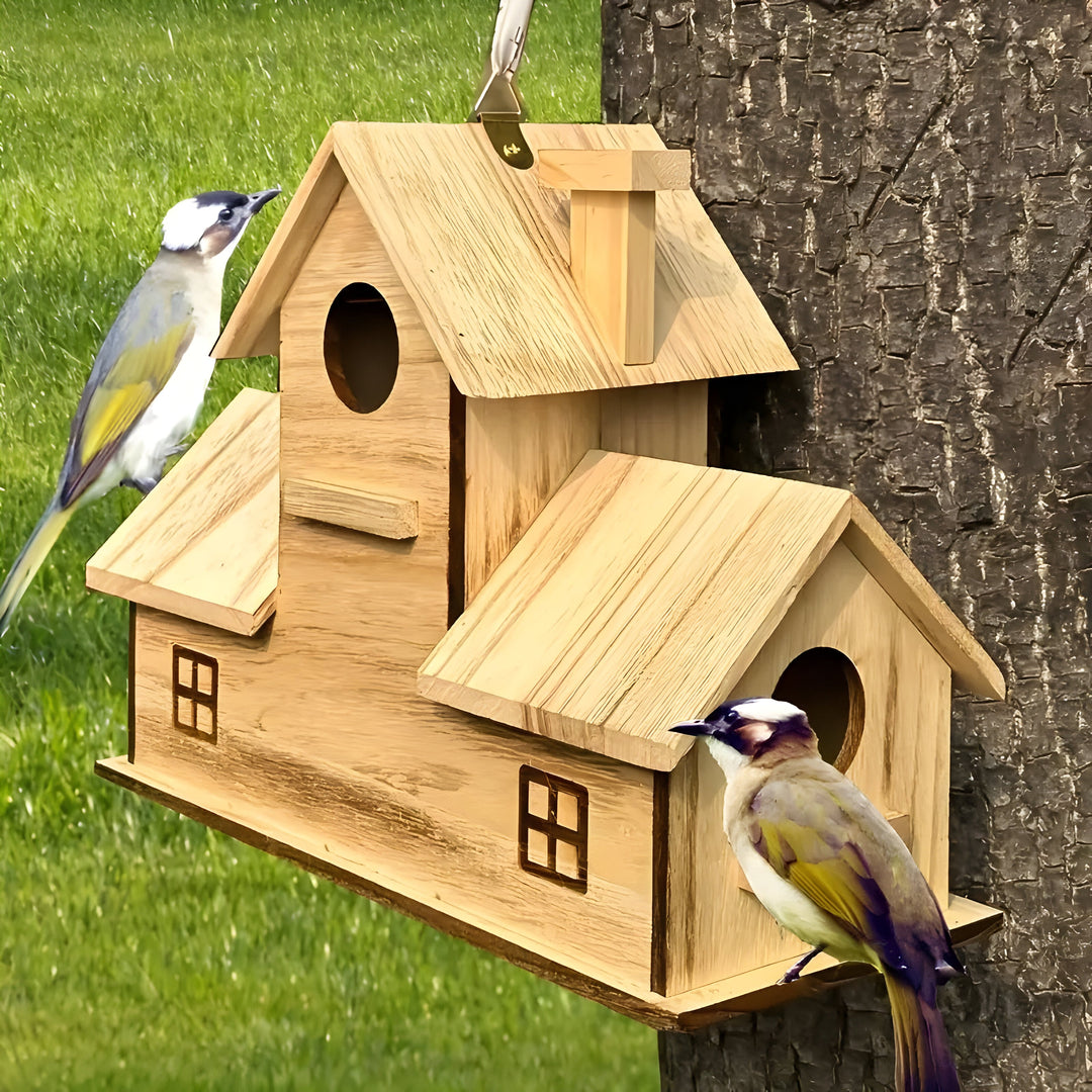 WoodlandBird Hus- Tre Hulls Hengefuglehus med 3-Hull | Luvikno