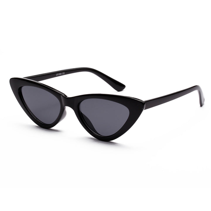 Dame Cat-Eye solbriller med transparent rammestruktur og gule glass Luvikno