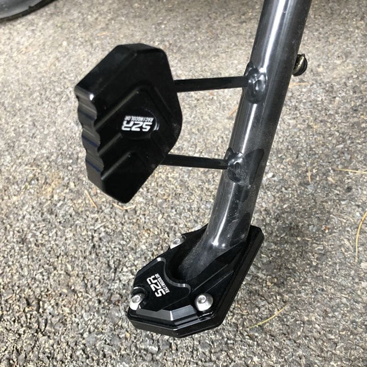 Luvikno | GripGuard Pro — Gjør motorsykkelen din klinkeklar sikker – aldri velte igjen, uansett underlaget!