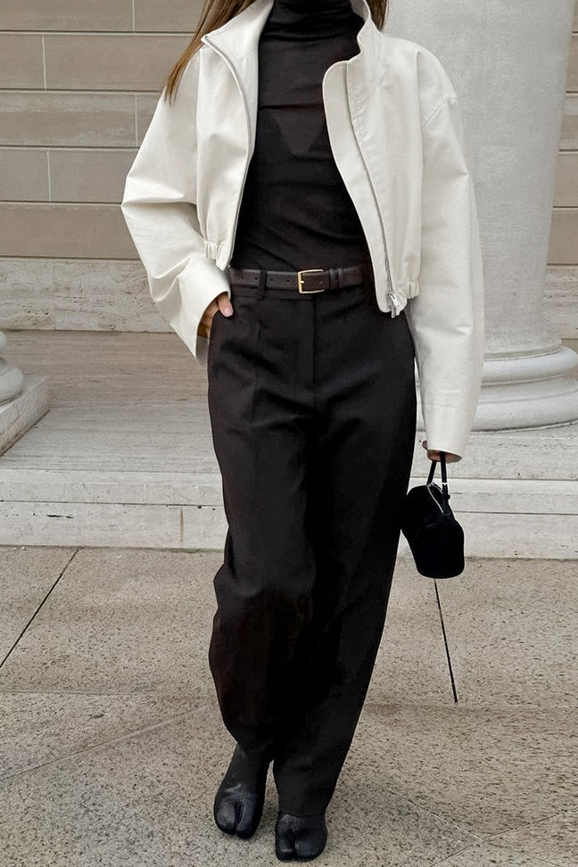 Luvik | Minimalistisk Hvit Trenchcoat