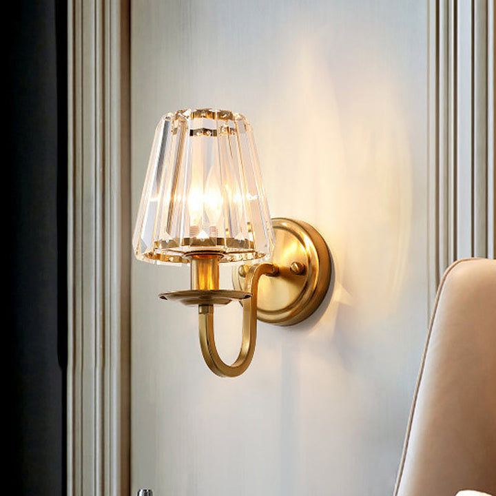 Moderne Kjegle Vegglampe 1 Hode K9 Krystall Vegglysestake i Gull med Buearm | Luvikno