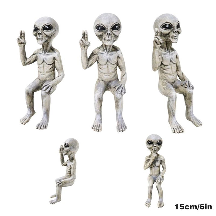 Alien Garden Statue | Luvikno