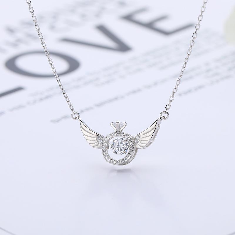 Luvikno | Engelving Rhinestone Halskjede