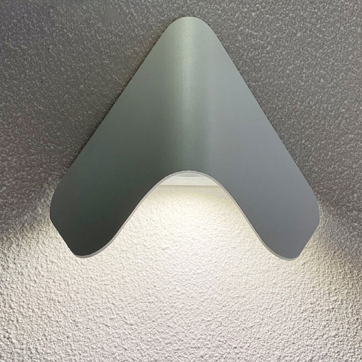 Moderne Kreativ Trekant Aluminium LED Utendørs Vanntett Vegglampe | Luvikno