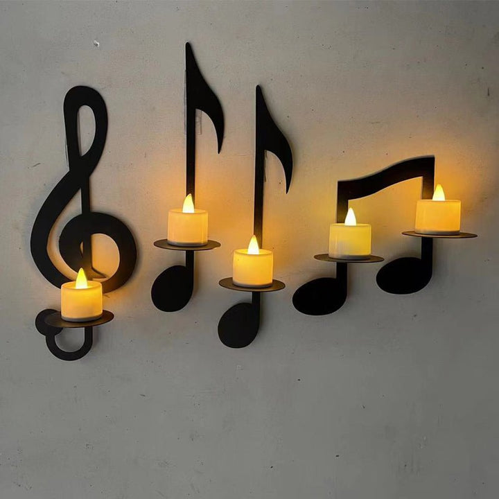 Elegant lysekrone musikknoter chic atmosfære | Luvikno