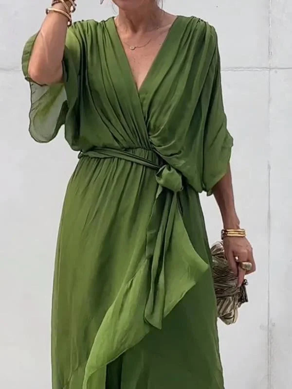 Luvik | tyylikäs ja elegantti sifonkimekko V-kaula-aukolla
