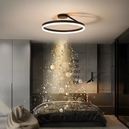 Luvikno | RadiantGlimmer Taklampe - Luksuriøs gull LED-belysning med metallelementer