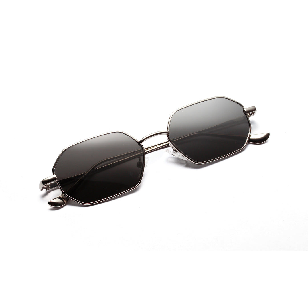 Dame moteriktig solbrille med innovativt åttkantet design Luvikno