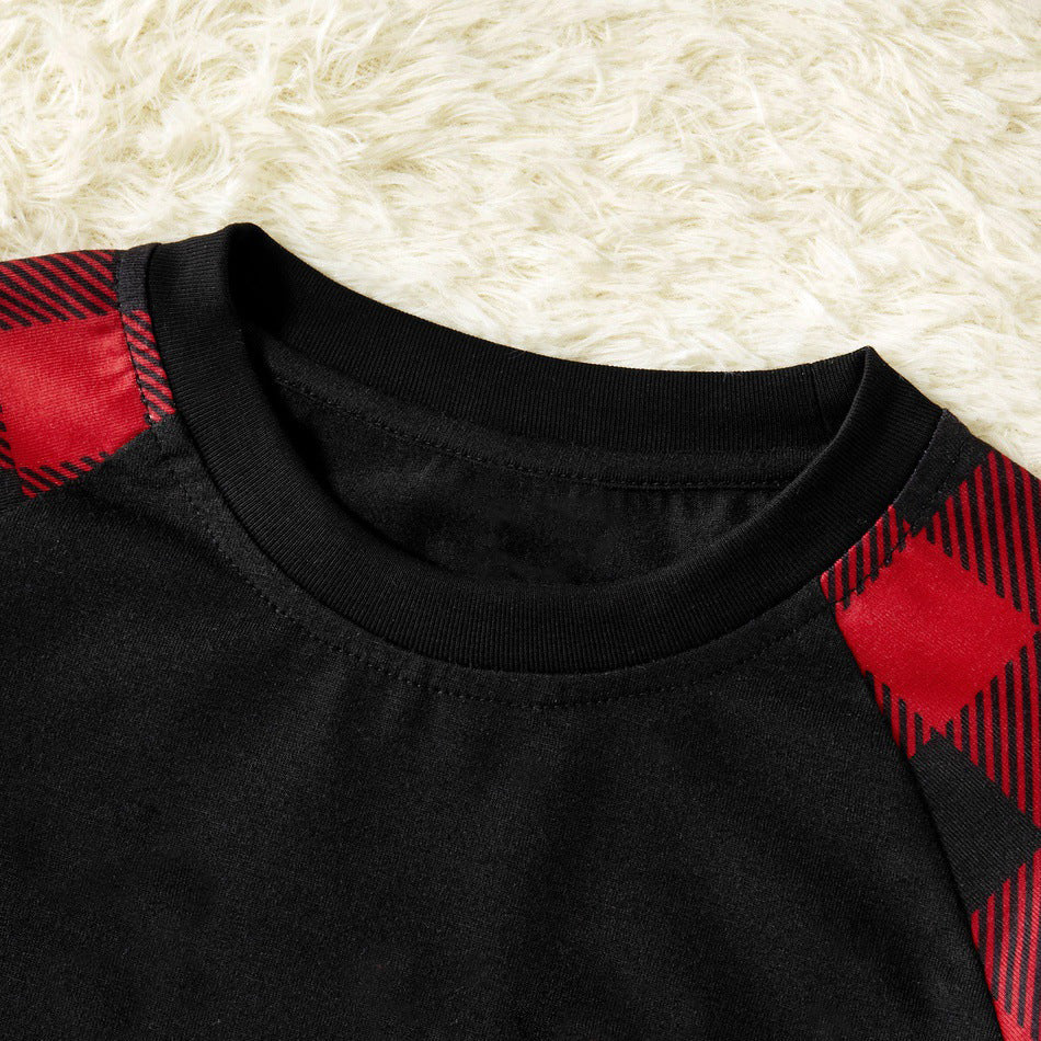 Luvik | Joulu "Ho Ho Ho" Kirjaimet Printti Joulupukki & Piparkakku & Hirvi Kuvio Kontrastti Musta Paita ja Mustat & Punaiset Ruudulliset Housut Perheelle Sopivat Pyjamat Setti Koira Bandana kanssa