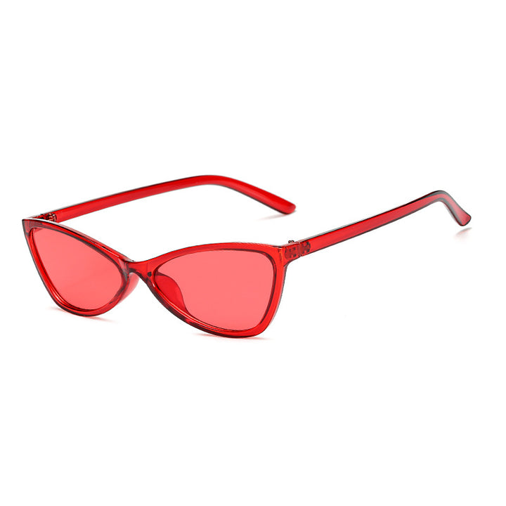 Dame Cat-Eye solbriller med elegant, lett ramme Luvikno