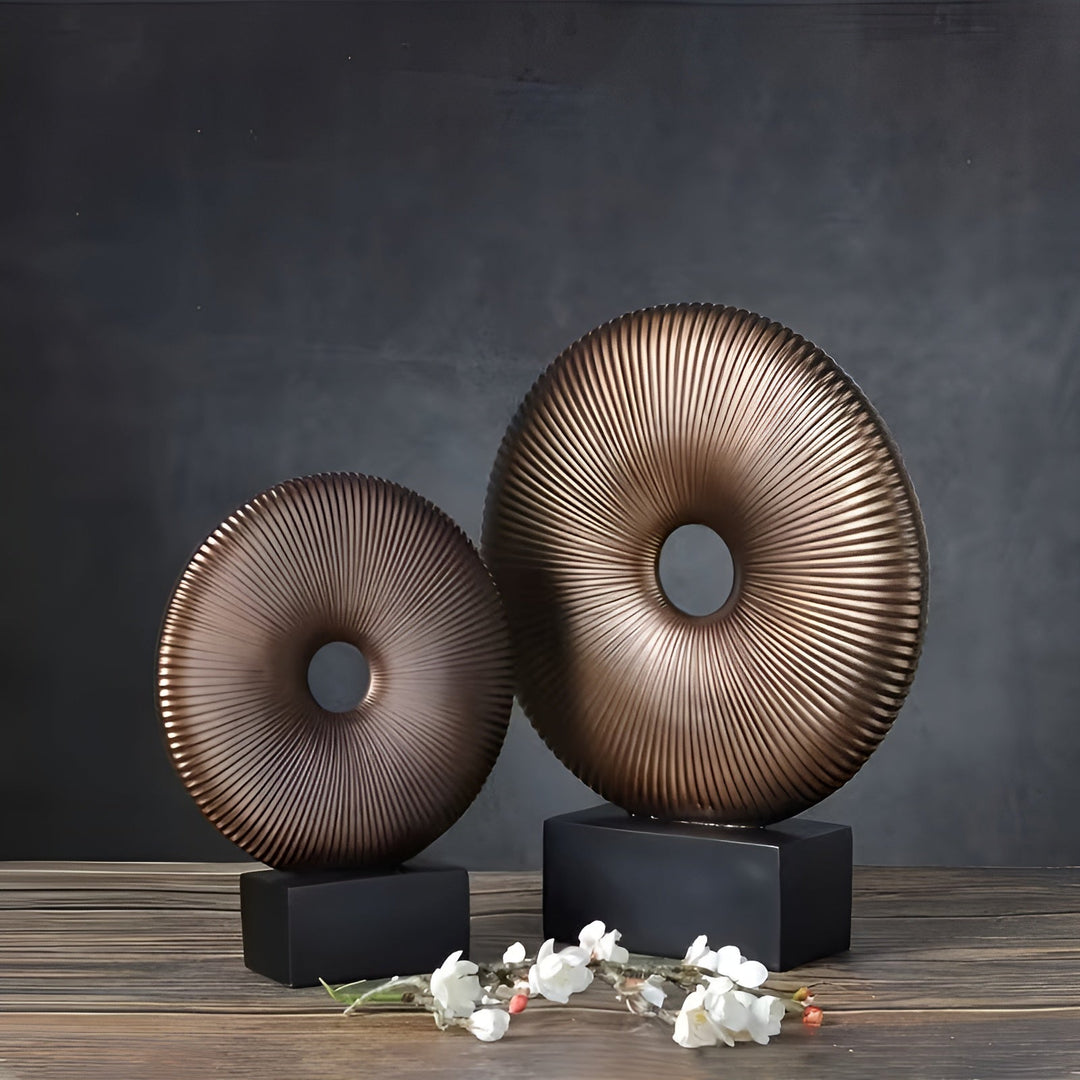 Rund Skulptur i Vintage Stil – Kinesisk Inspirert | Stilren Hjemmedekor laget av Harpiks | Luvikno