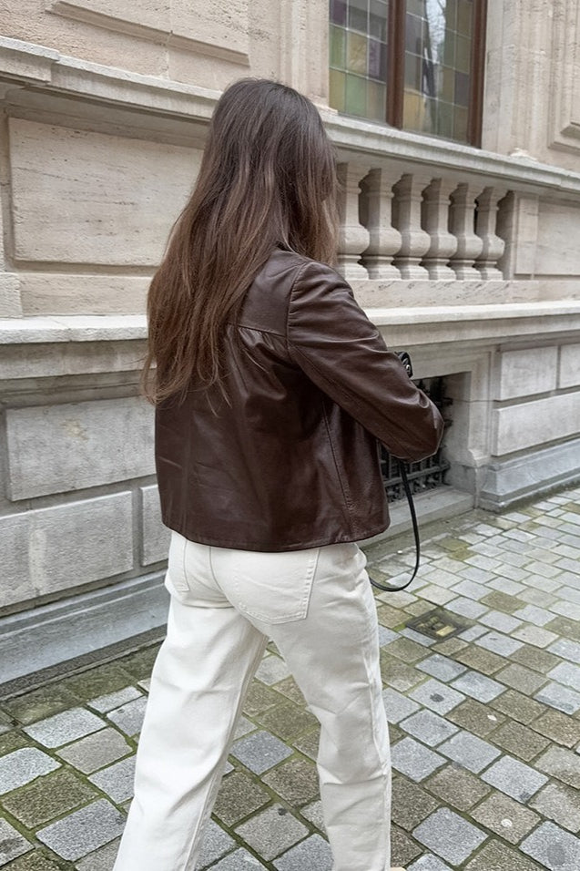 Luvik | Nahkapehmeä Kauluksen Takki