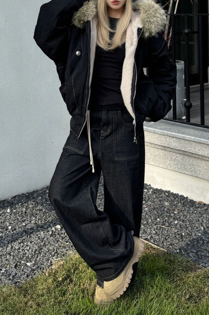 Luvik | Lyhyt Puffer-takki turkiskauluksella