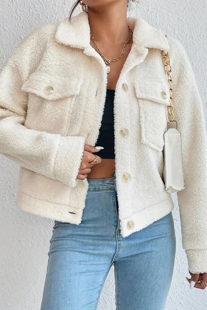 Luvik | Valkoinen lyhyt Sherpa-takki