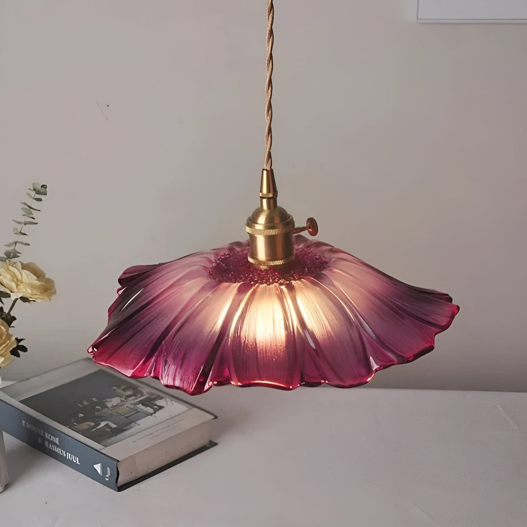 Taklampe med Luviknoomstermotiv – Varmt lys og stiligt design | For hjemmet | Luvikno
