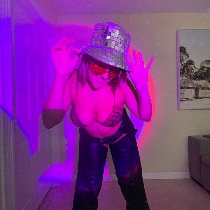 Luvikno | Disco Bucket Hat