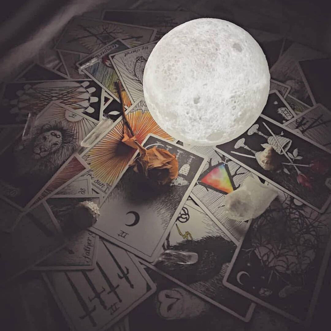 Luvikno | Moon lampe - Lunar - Oppladbar - Berøringskontroll
